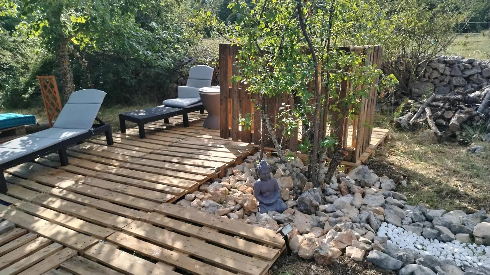 Maison De 4000M2 Monieux France